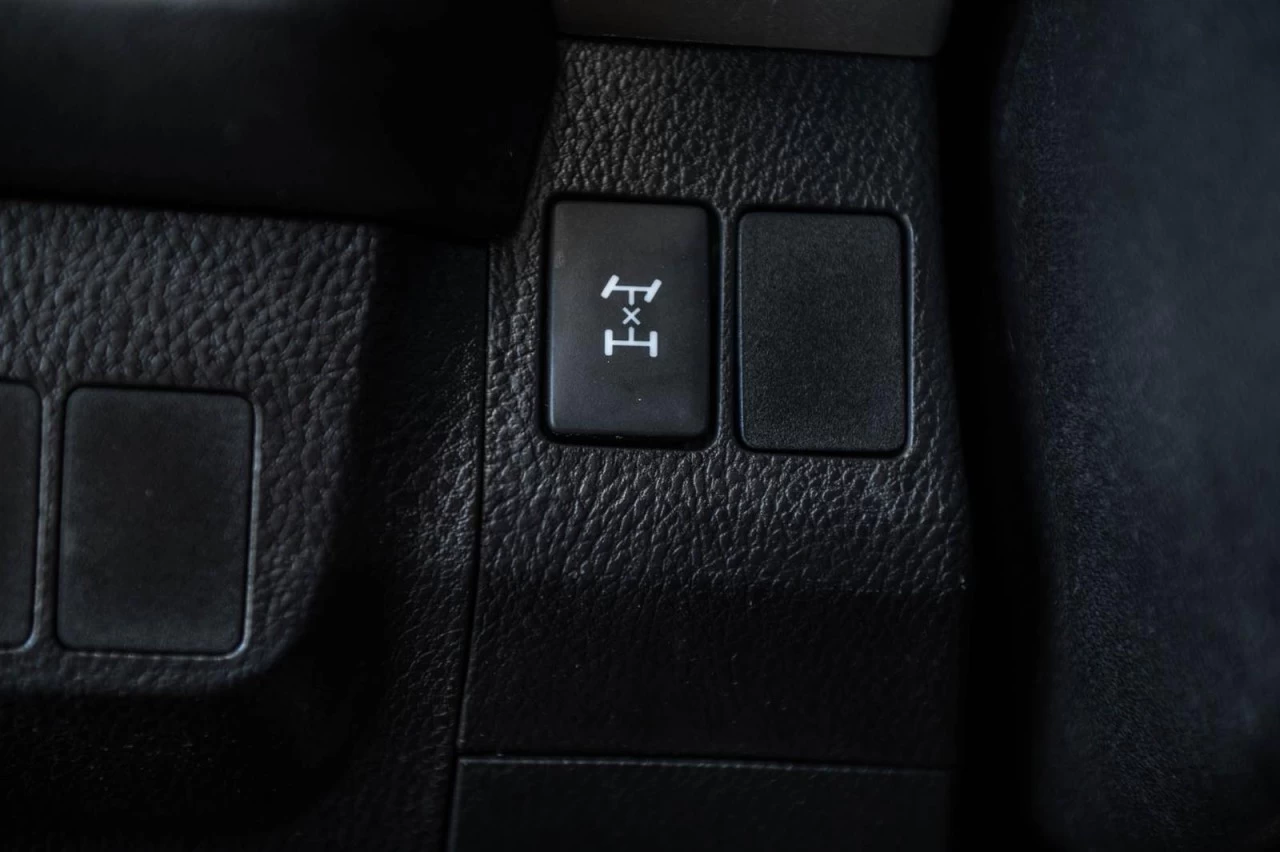 2016 Toyota RAV4 LE AWD+SIEGES.CHAUFF+BLUETOOTH+CAM.RECUL+REG.VITES Main Image