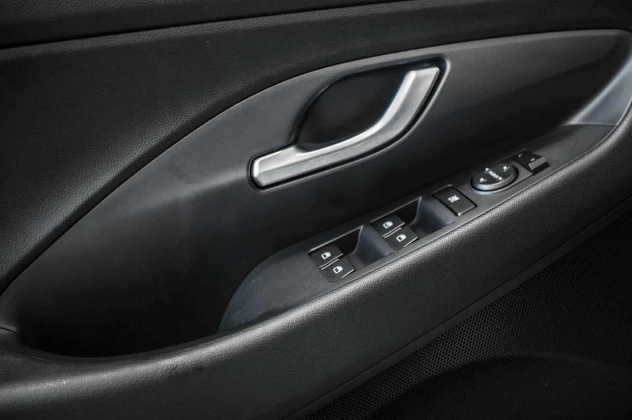 2018 Hyundai Elantra GT GLS MAGS+TOIT.OUVRANT+VOLANT/SIEGES.CHAUFF+CARPLAY Image principale