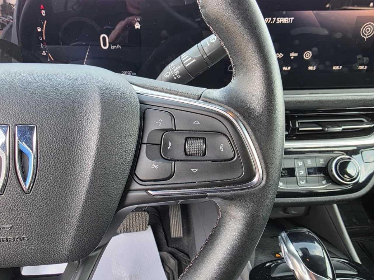 2024 Buick Envista FWD 4dr Sport Touring Main Image