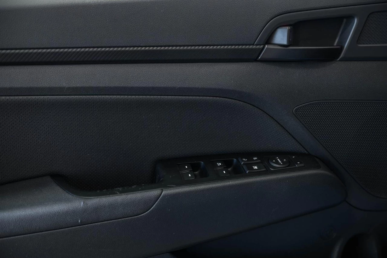 2018 Hyundai Elantra Sport Tech TOIT.OUVRANT+CUIR+VOLANT/SIEGES.CHAUFF Image principale