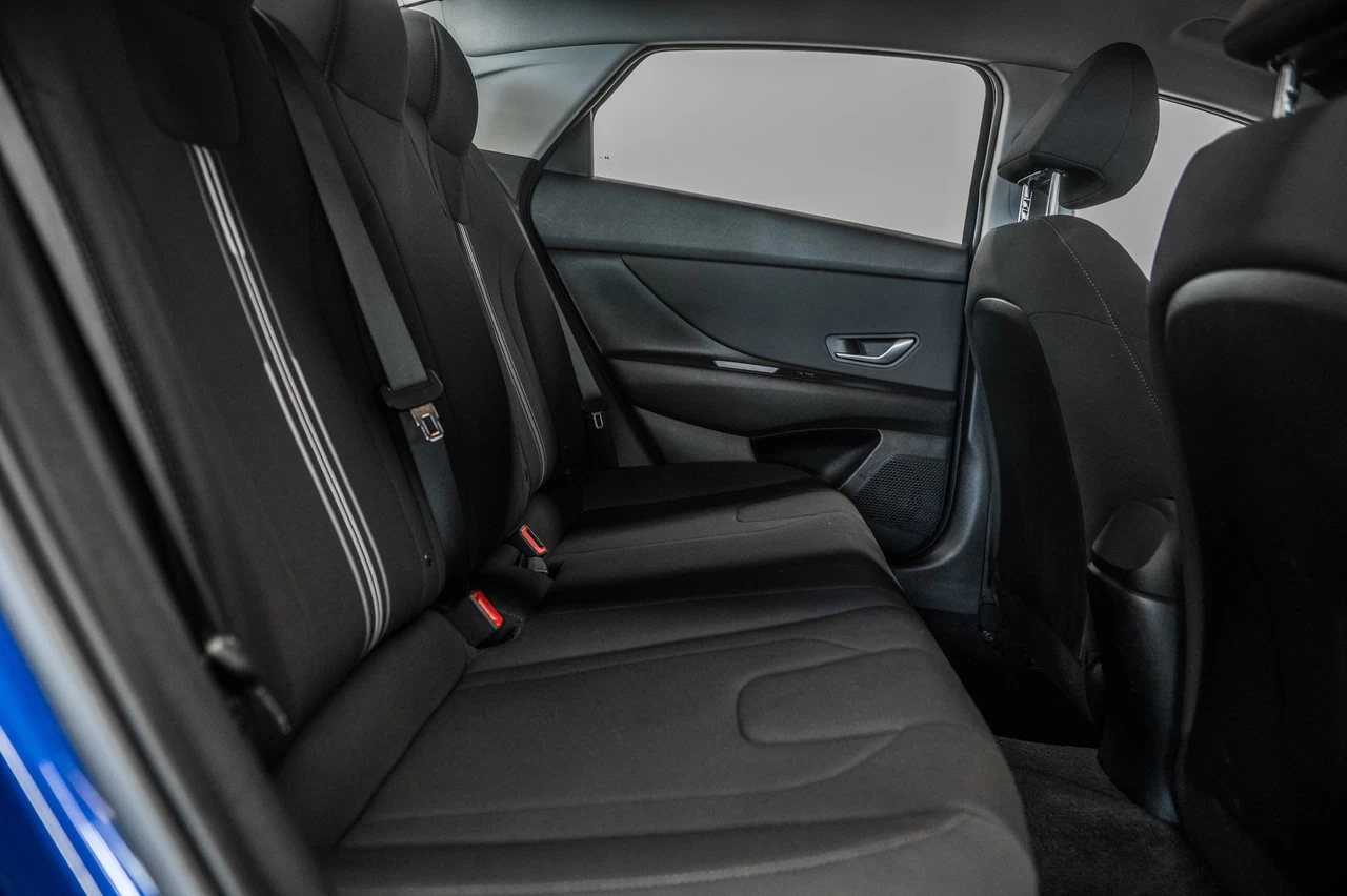 2022 Hyundai Elantra Preferred Image principale