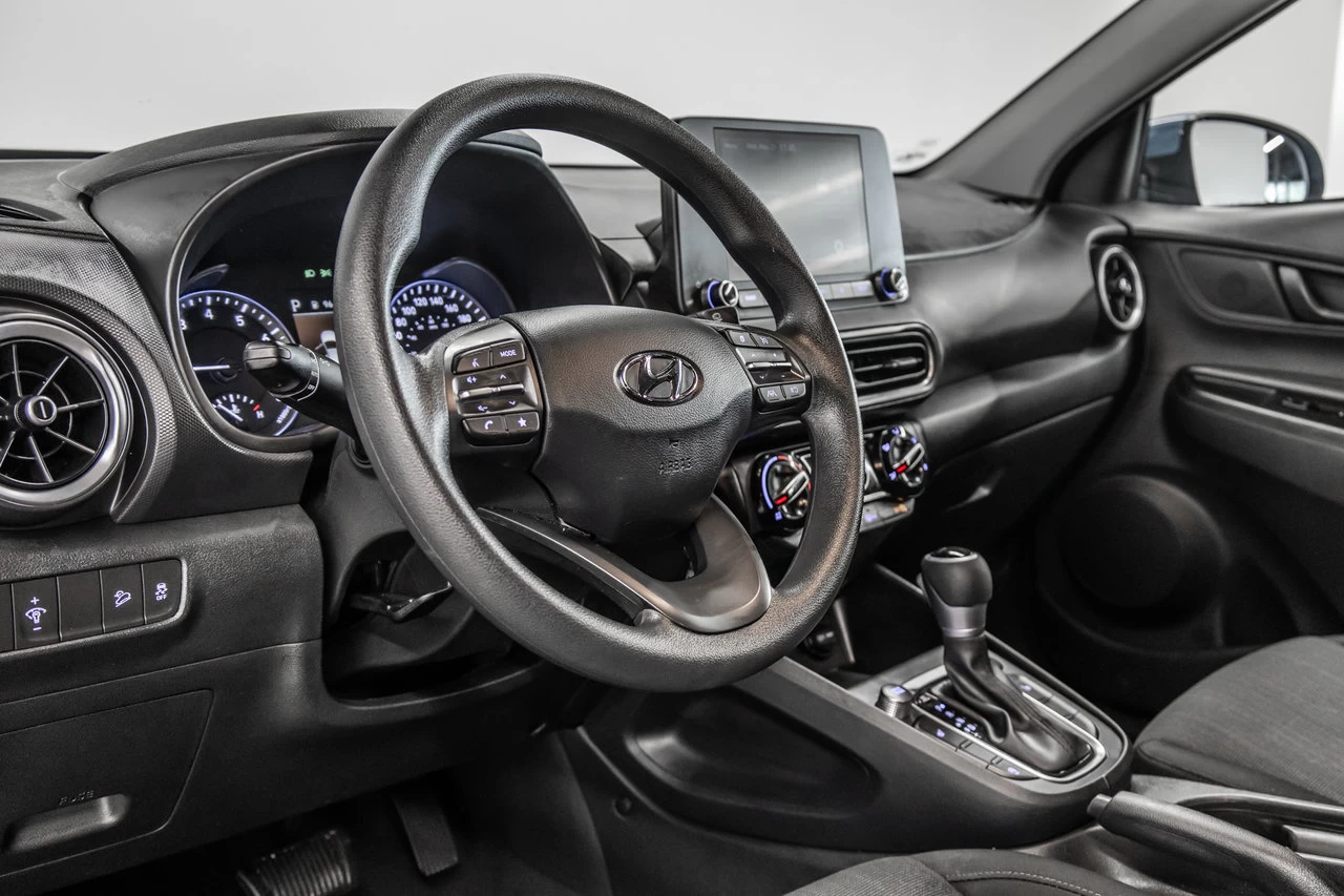 2022 Hyundai Kona Essential Awd Main Image