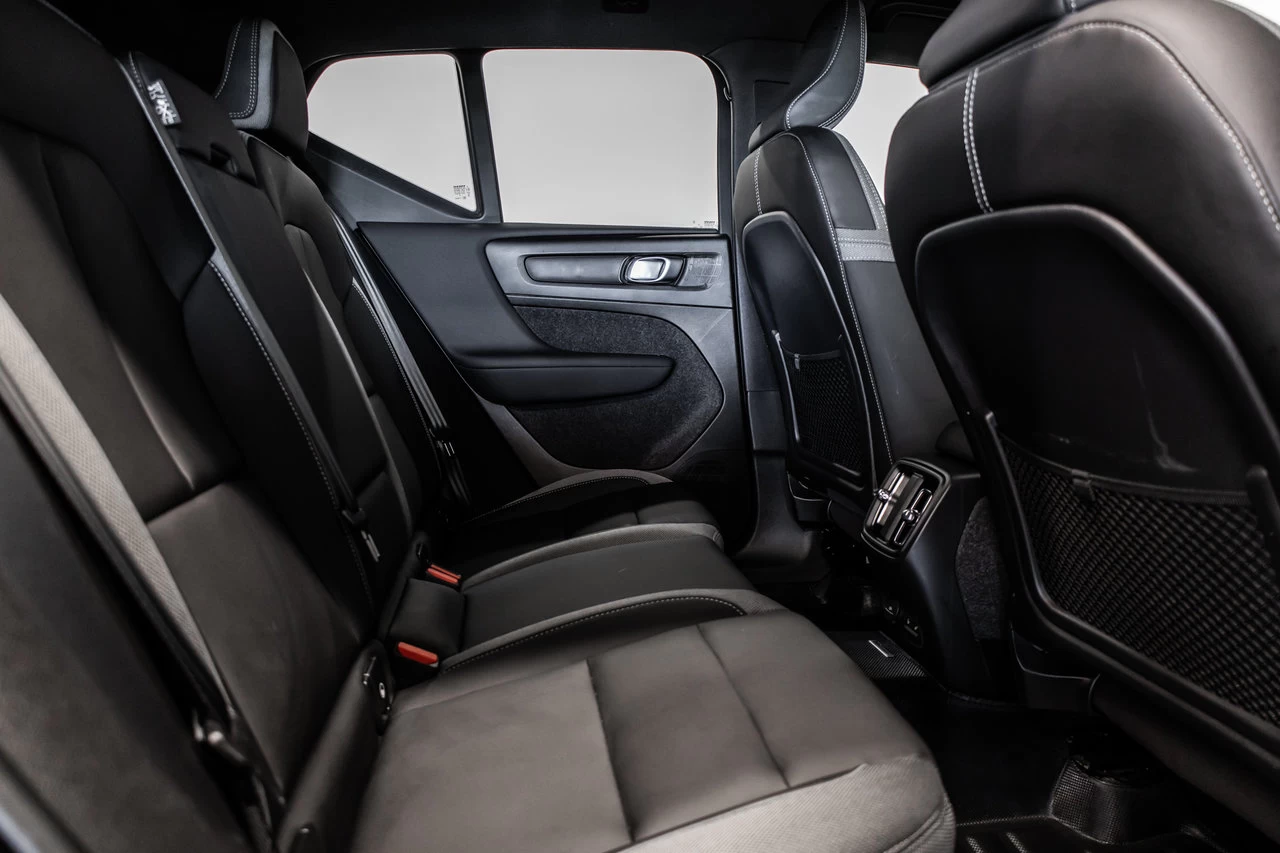 2023 Volvo XC40 Core Awd Image principale
