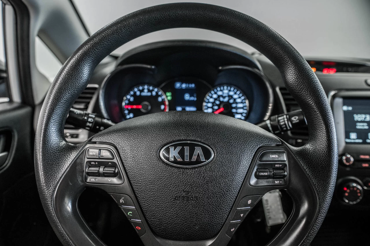 2017 Kia Forte Lx Bluetooth+sieges Main Image