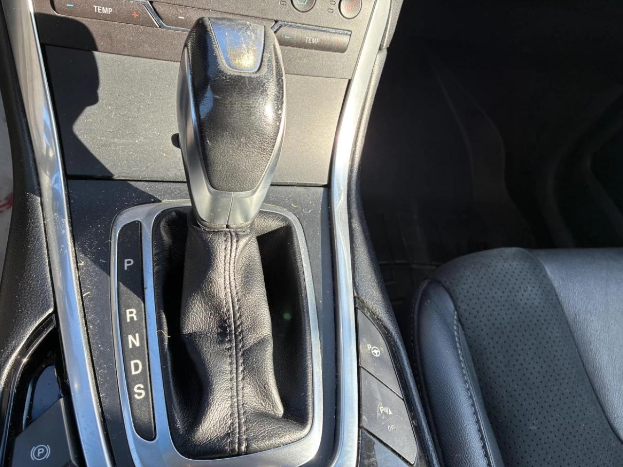2015 Ford Edge 4dr Sport AWD Main Image