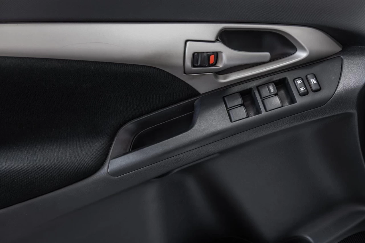 2013 Toyota Matrix Automatique AWD Garantie 1 AN Image principale