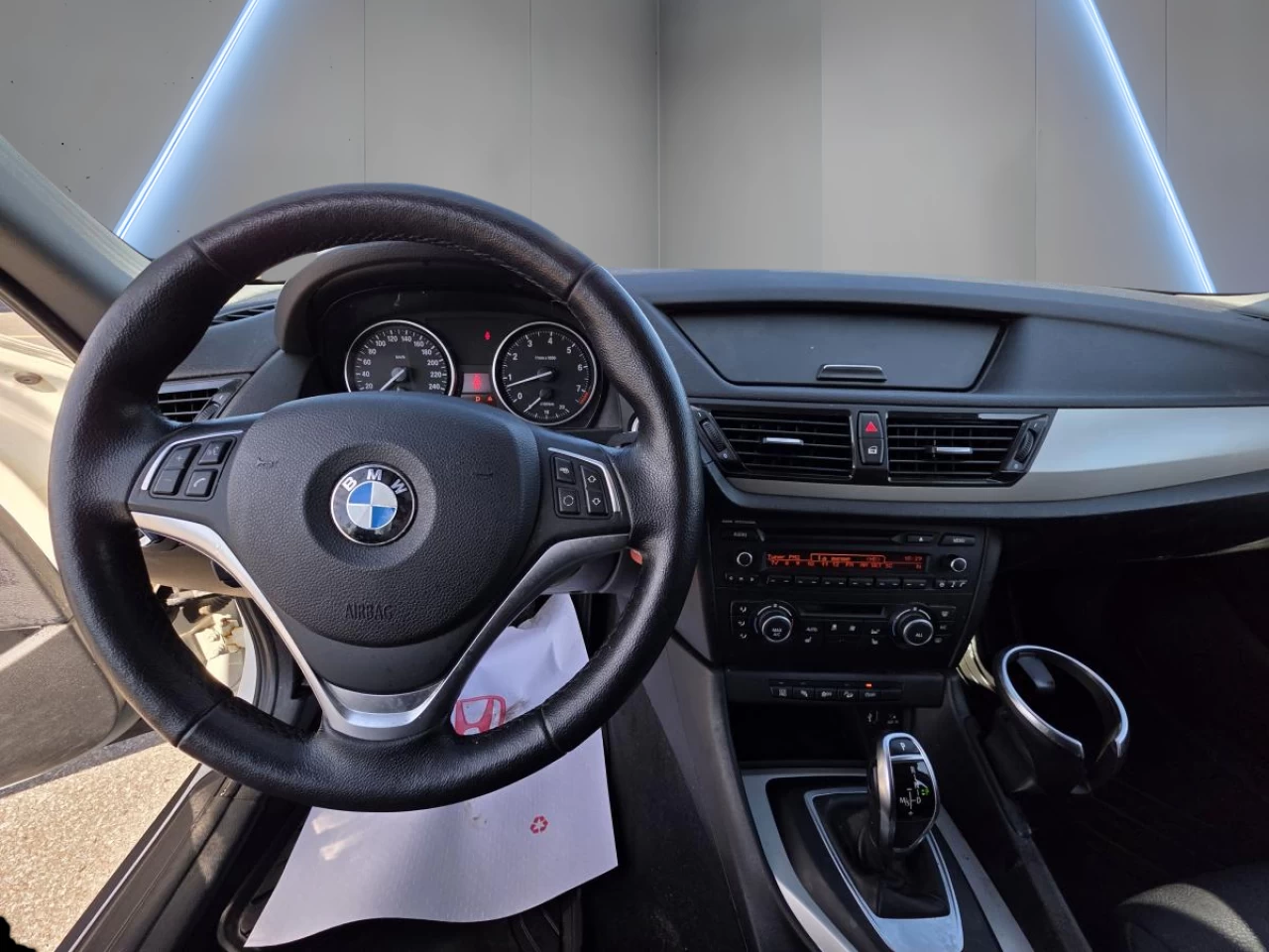 2015 BMW X1 AWD 4dr SAV 8 tires Image principale