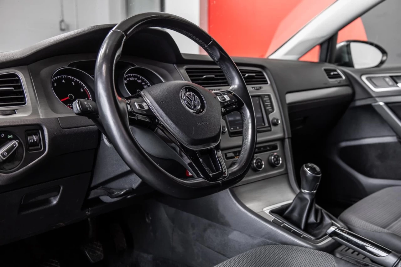 2017 Volkswagen Golf Trendline SIEGES.CHAUFF+BLUETOOTH+CAM.RECUL Main Image