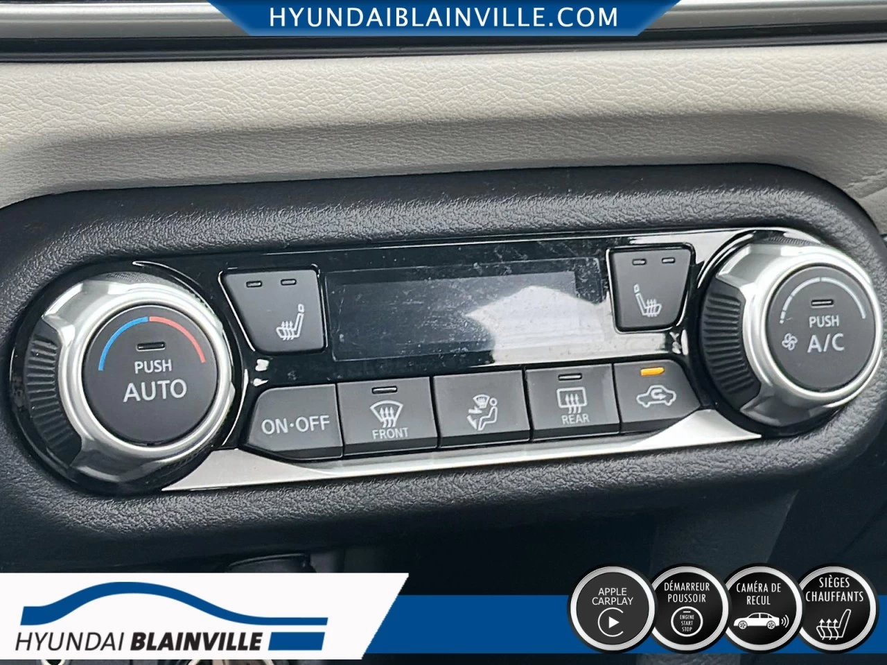 2021 Nissan Versa SV, AUTOMATIQUE, MAGS, BANCS CHAUFFANTS+ Image principale