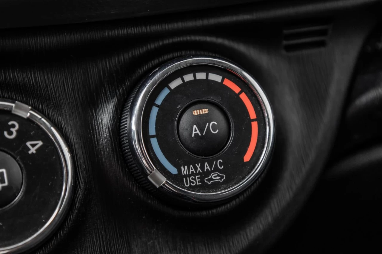 2014 Toyota Yaris Automatique hatchback Garantie 1 AN Image principale