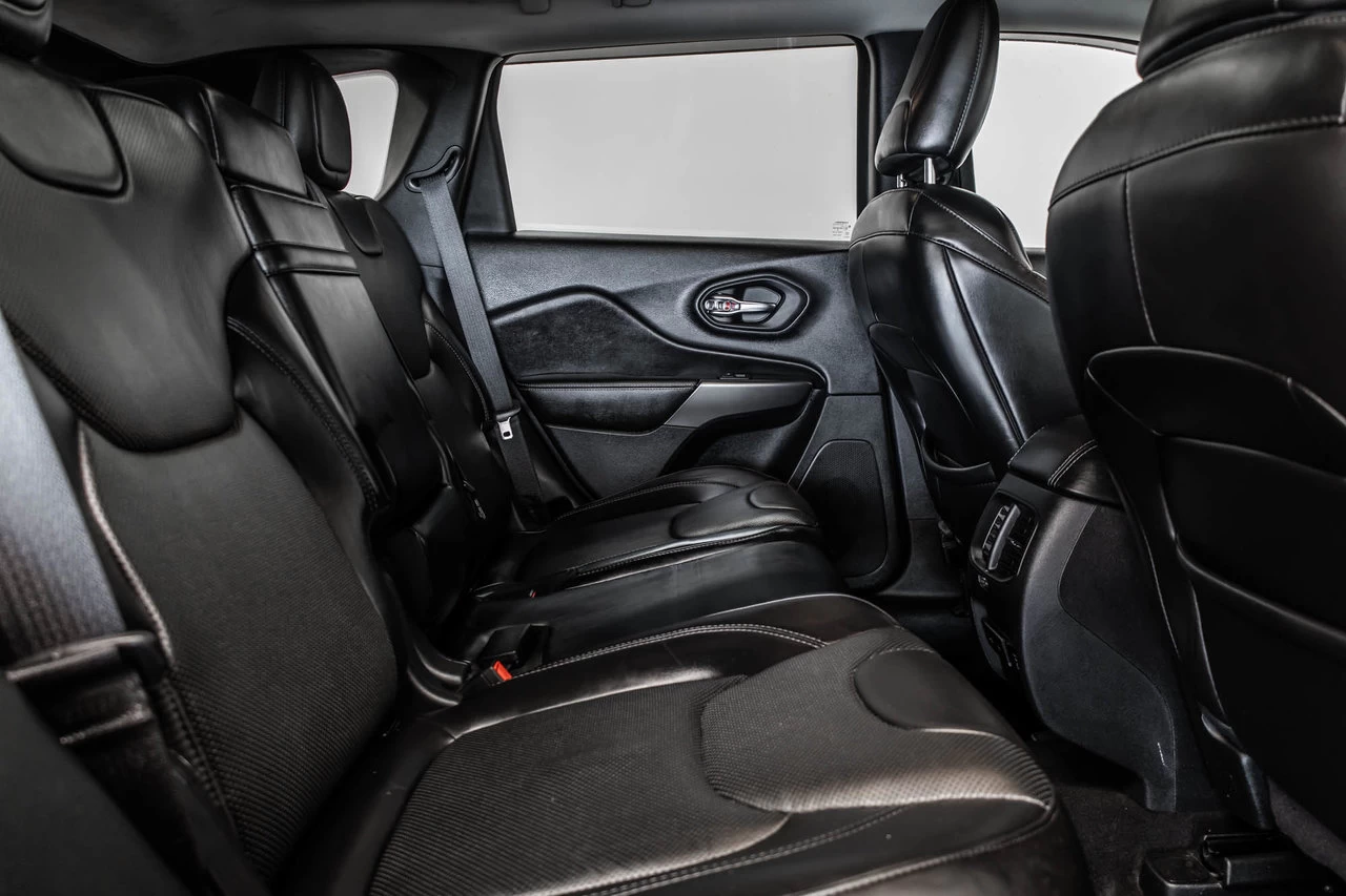 2019 Jeep Cherokee Limited V6 4x4 Main Image