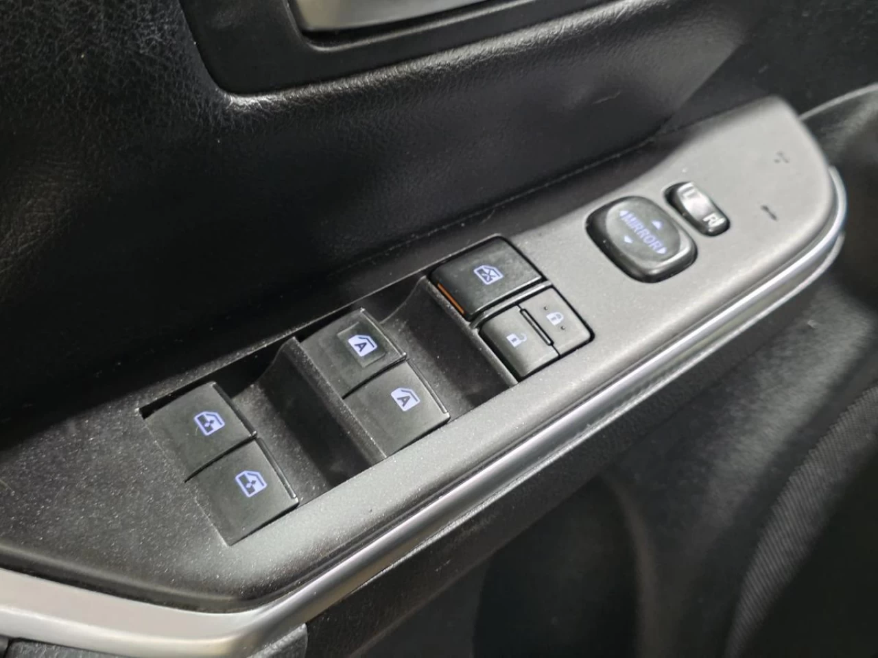 2017 Toyota Camry 4dr Sdn I4 Auto SE Main Image