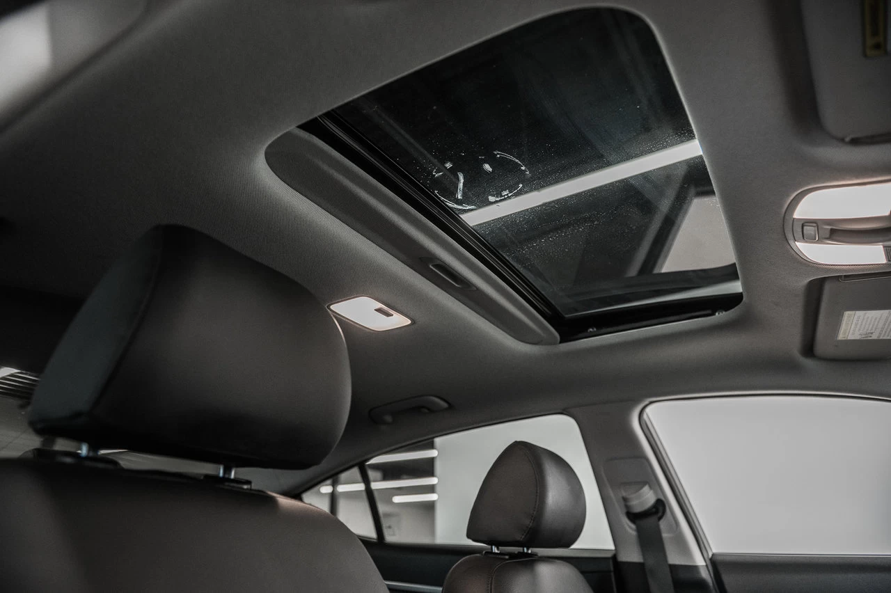 2019 Hyundai Elantra Ultimate Main Image