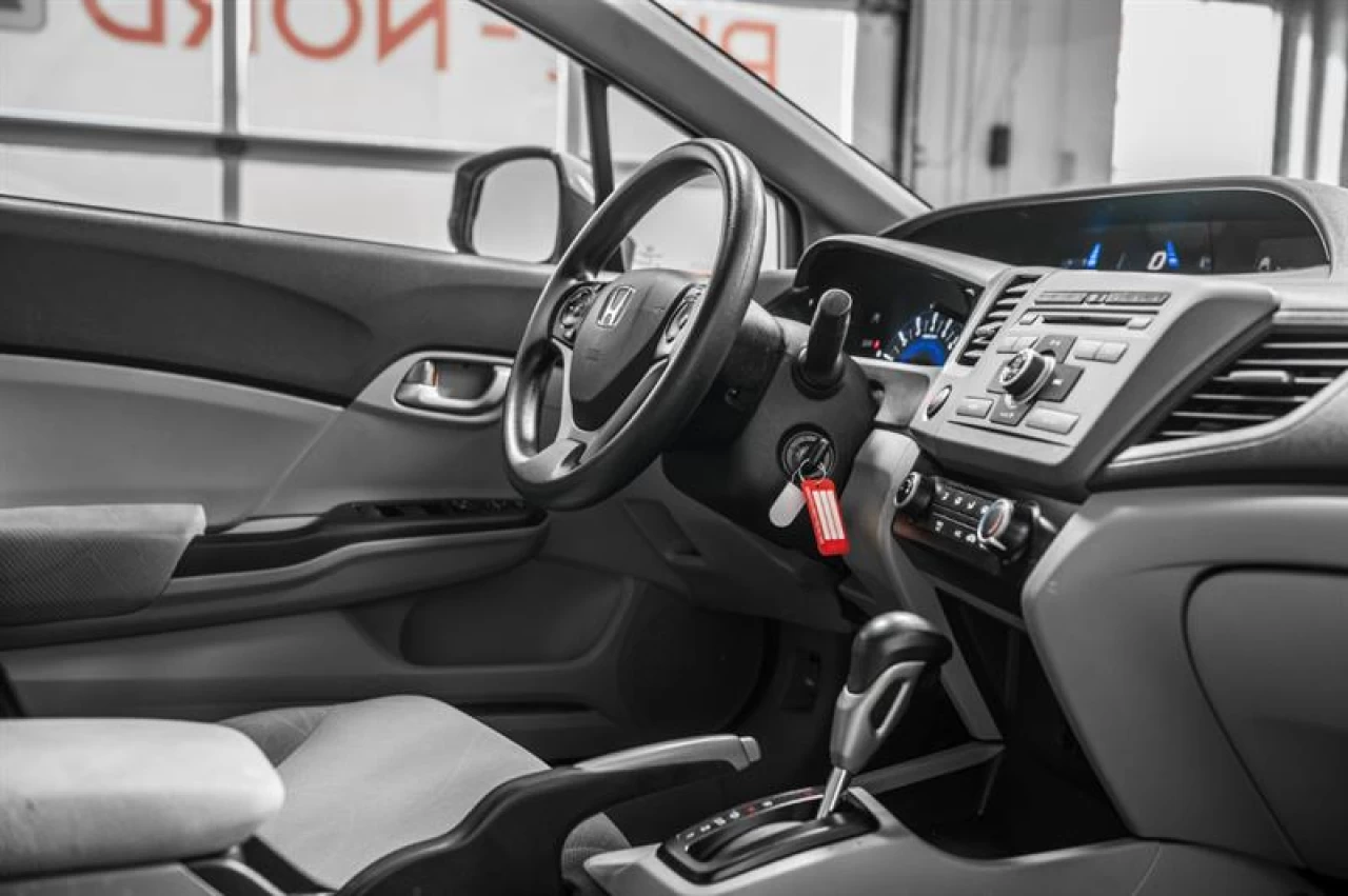 2012 Honda Civic Automatique LX Garantie 1 AN Image principale