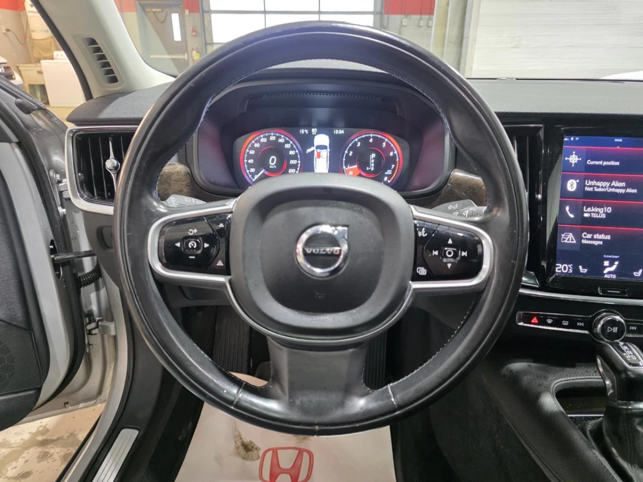 2018 Volvo S90 T6 AWD Momentum Image principale
