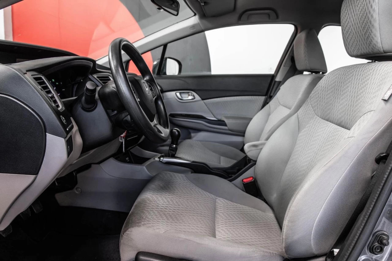 2015 Honda Civic Sedan LX Manuelle Garantie 1 AN Image principale