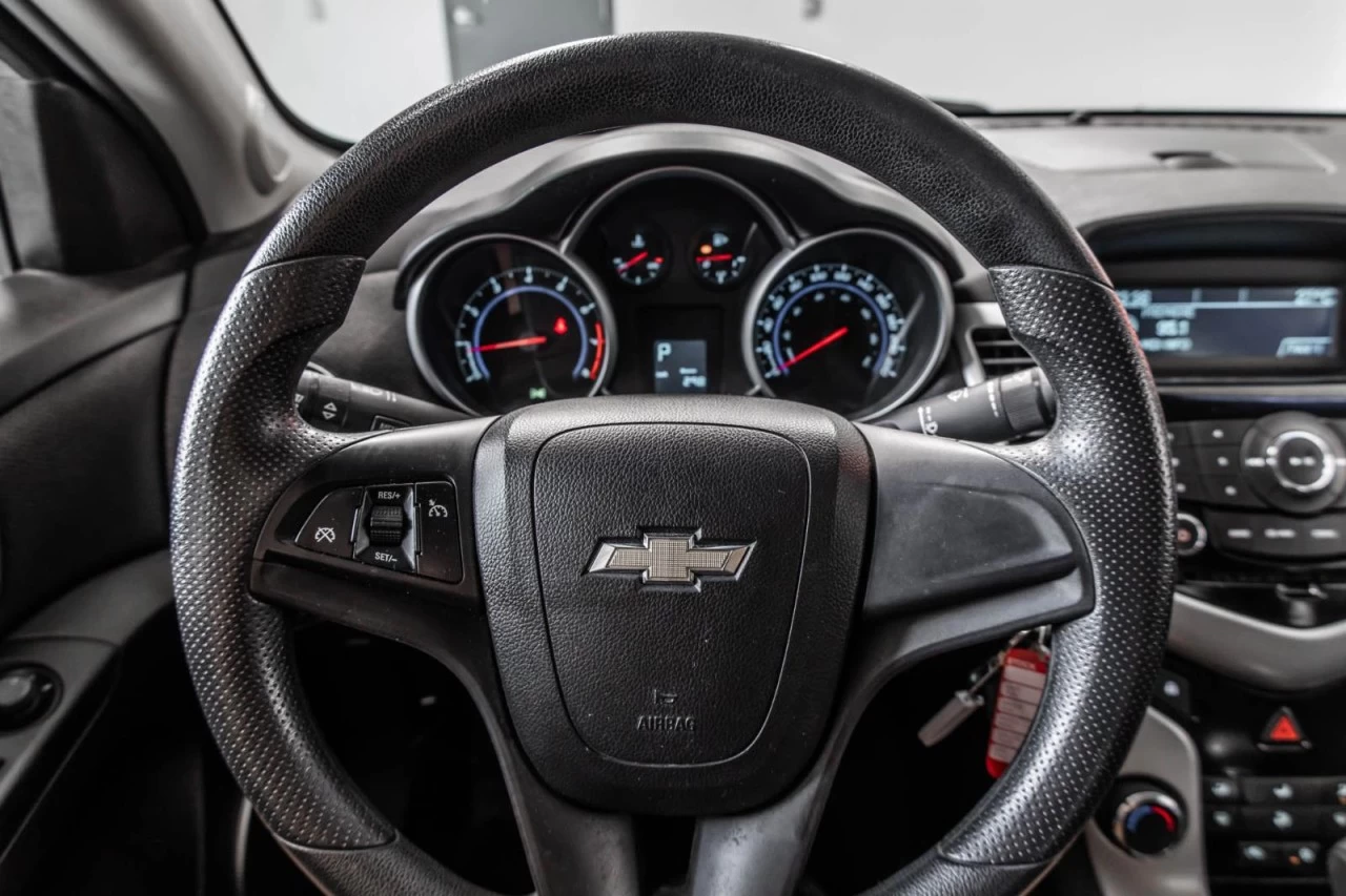 2011 Chevrolet Cruze Automatique BAS KM Image principale