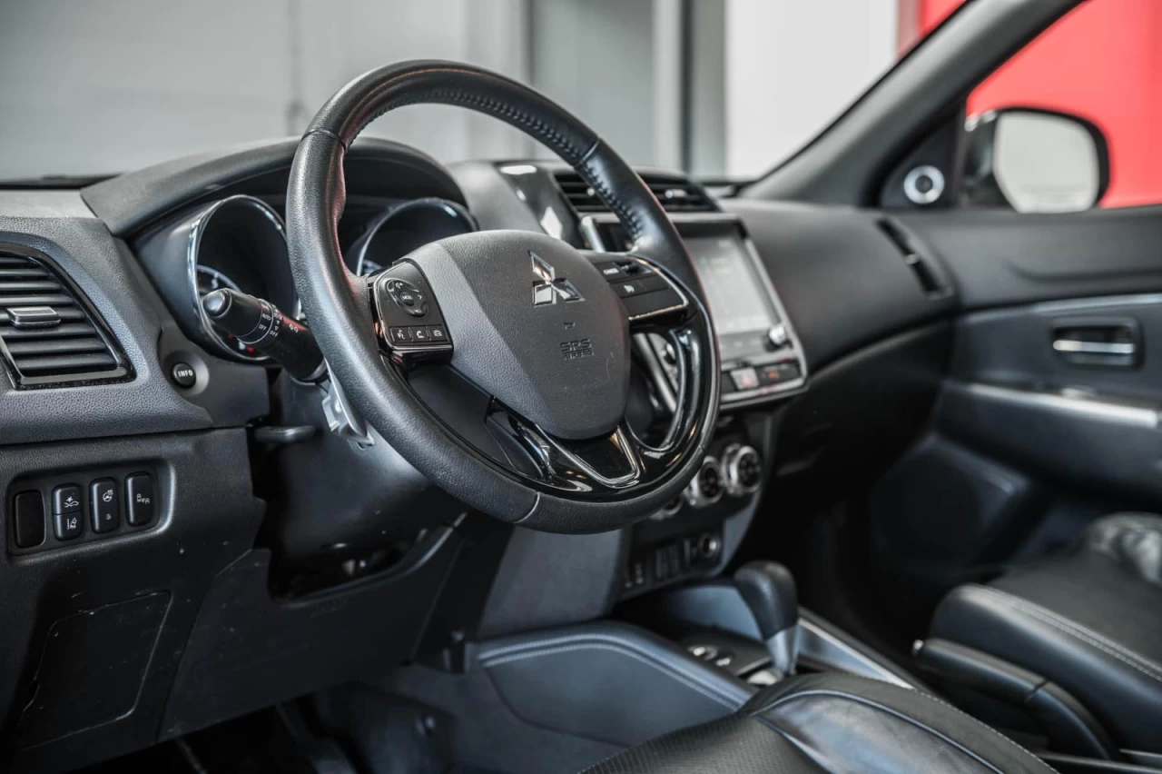 2020 Mitsubishi RVR GT AWC+TOIT.PANO+VOLANT/SIEGES.CHAUFF+CUIR Image principale