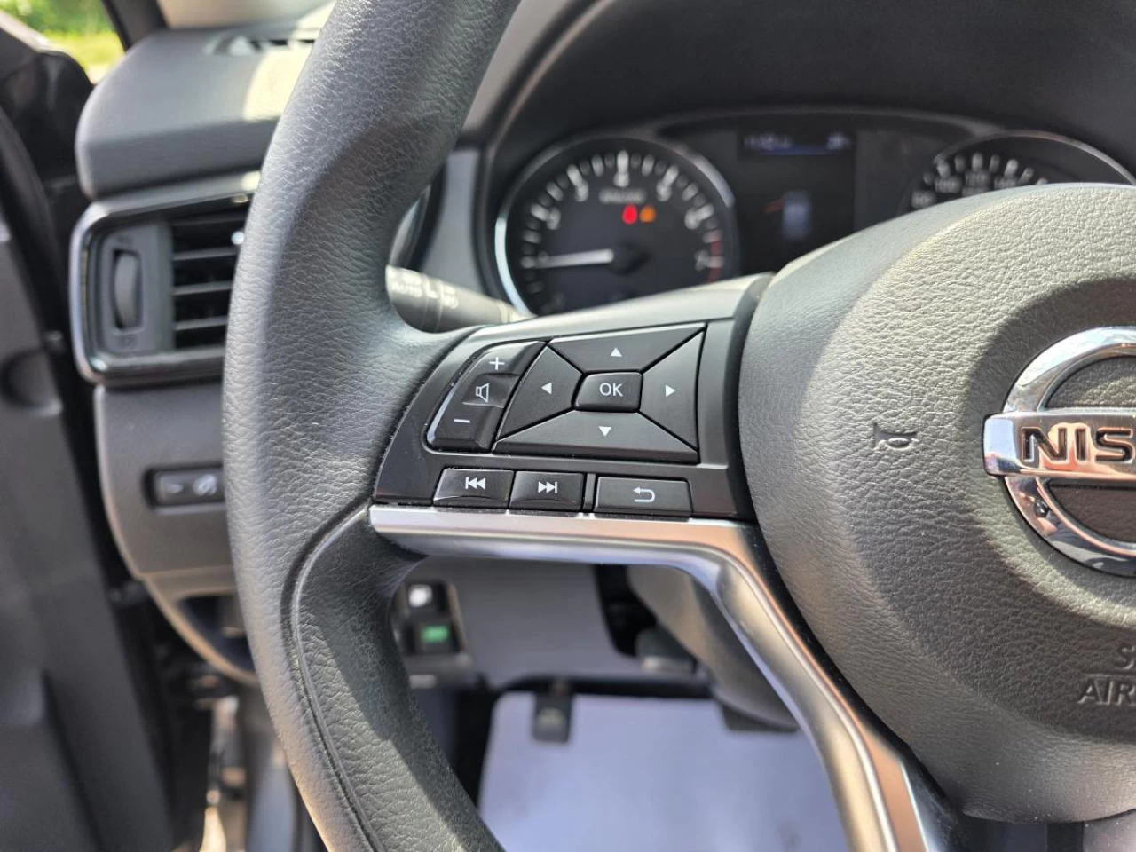 2018 Nissan Rogue AWD S Image principale