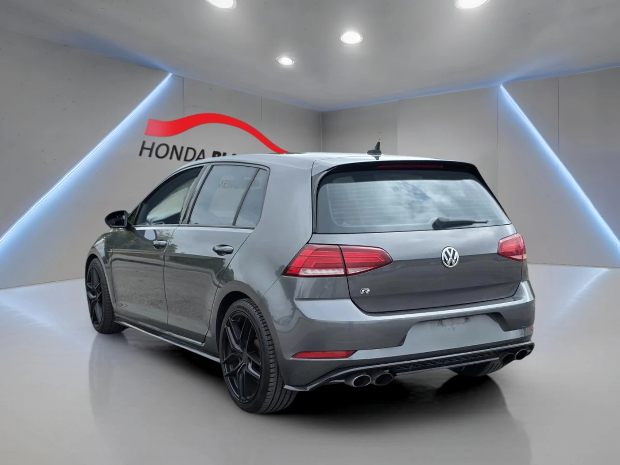 2018 Volkswagen Golf R 5-door DSG Main Image