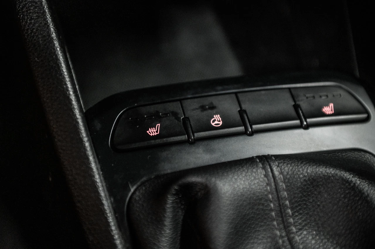 2018 Kia Rio5 Lx Volant/sieges.cha Image principale
