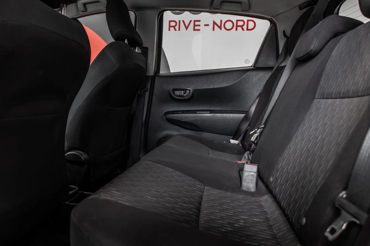 2014 Toyota Yaris Automatique hatchback Garantie 1 AN Image principale