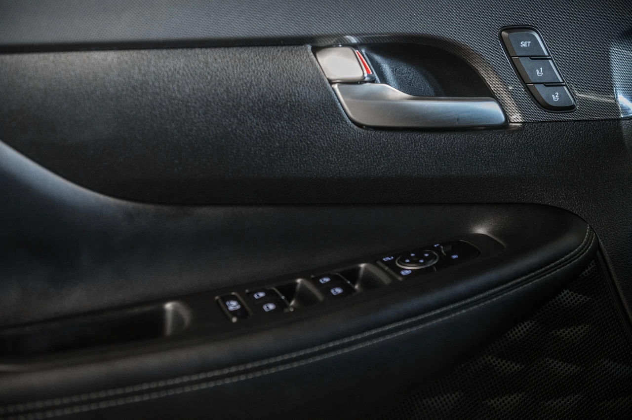 2023 Hyundai Santa Fe Hybrid Luxury Awd Main Image