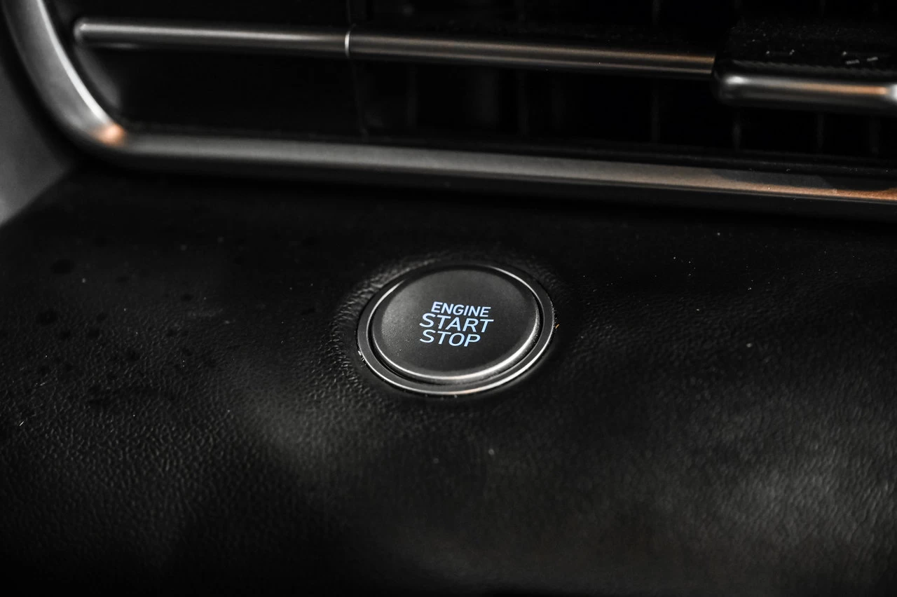 2022 Hyundai Elantra Preferred Main Image