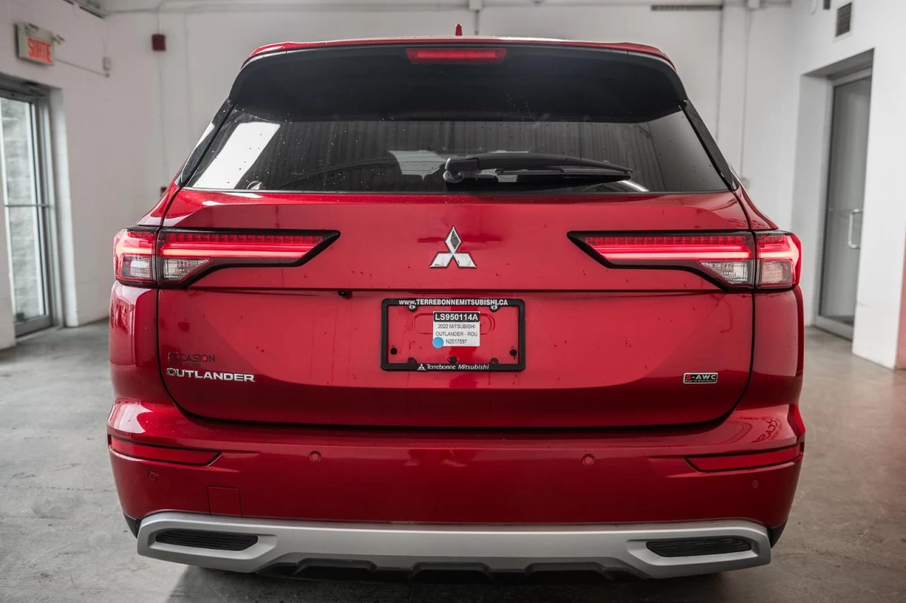 2022 Mitsubishi Outlander LE S-AWC 7.PASS+TOIT.PANO+VOLANT/SIEGES.CHAUFFANTS Image principale