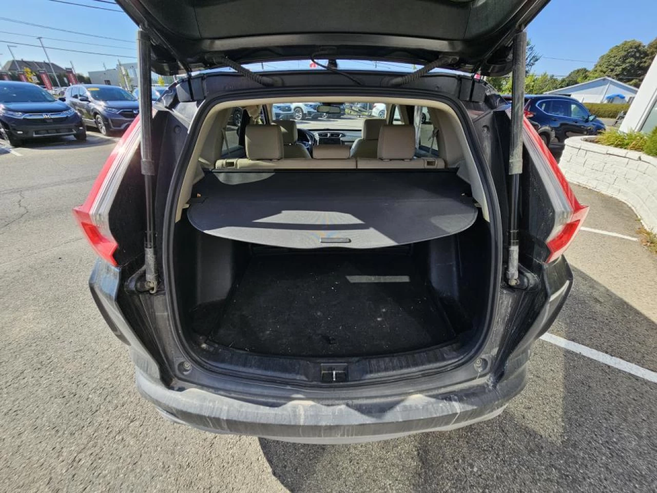 2017 Honda CR-V 4WD Touring Main Image