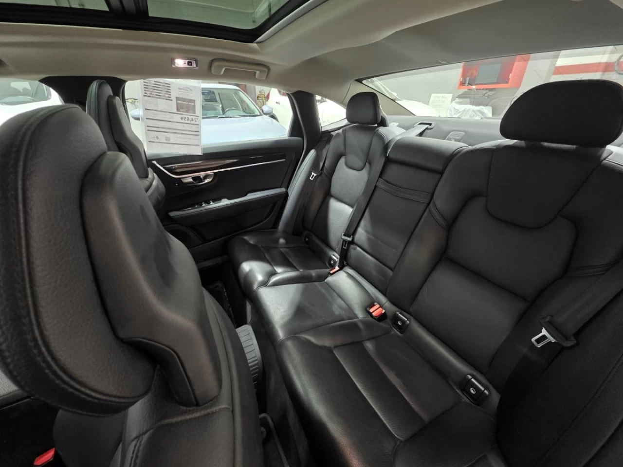 2018 Volvo S90 T6 AWD Momentum Image principale
