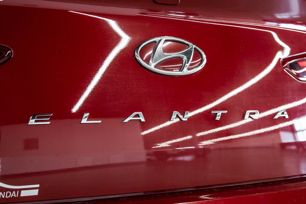 2020 Hyundai Elantra Essential Image principale