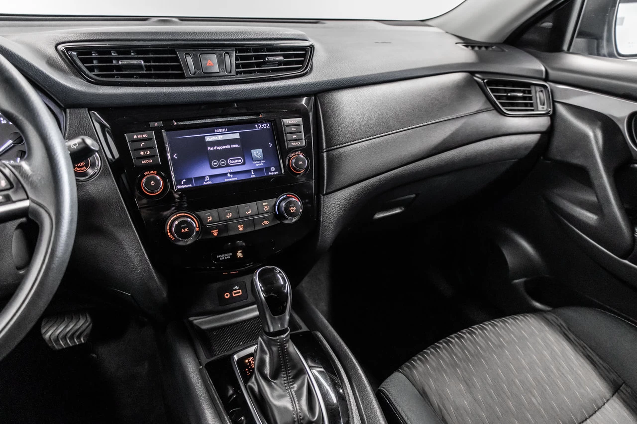 2019 Nissan Rogue Sv Awd Image principale