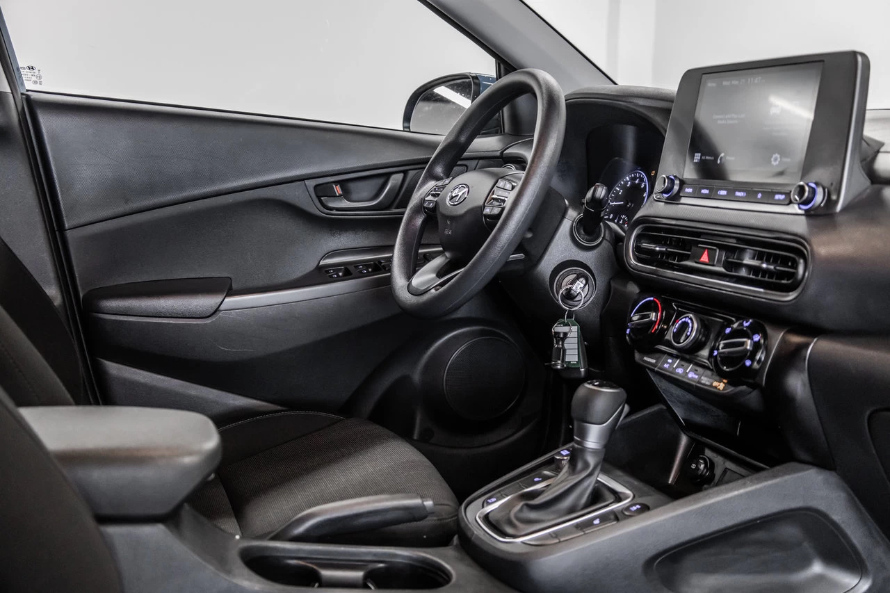 2022 Hyundai Kona Essential Awd Main Image