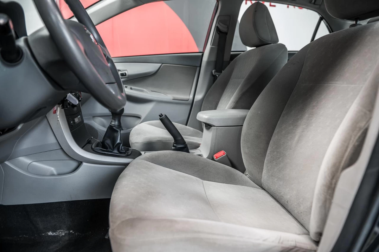 2010 Toyota Corolla Manuelle AUBAINE!!! Image principale