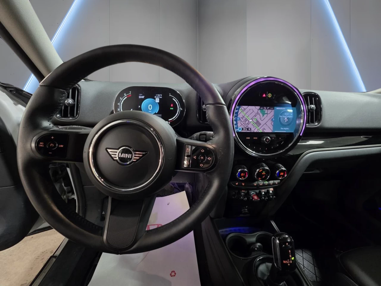 2022 MINI Countryman Cooper S ALL4 Main Image