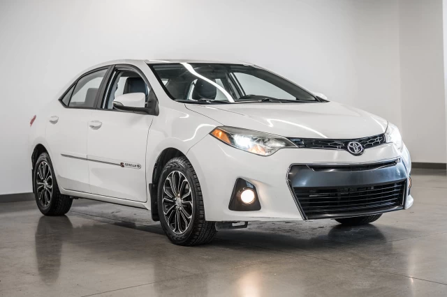 Toyota Corolla S Sieges.chauff+blue 2014
