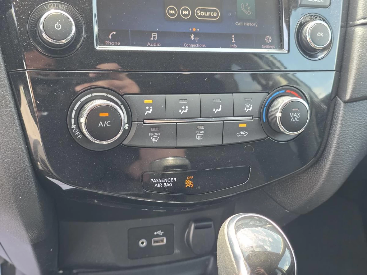 2018 Nissan Rogue AWD S Image principale