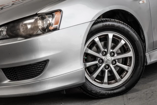 Mitsubishi Lancer Automatique AUBAINE!!! 2012