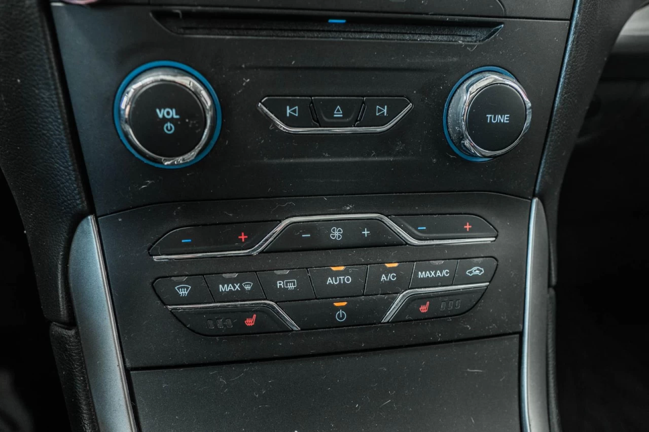 2016 Ford Edge SEL AWD Garantie 1 AN Image principale