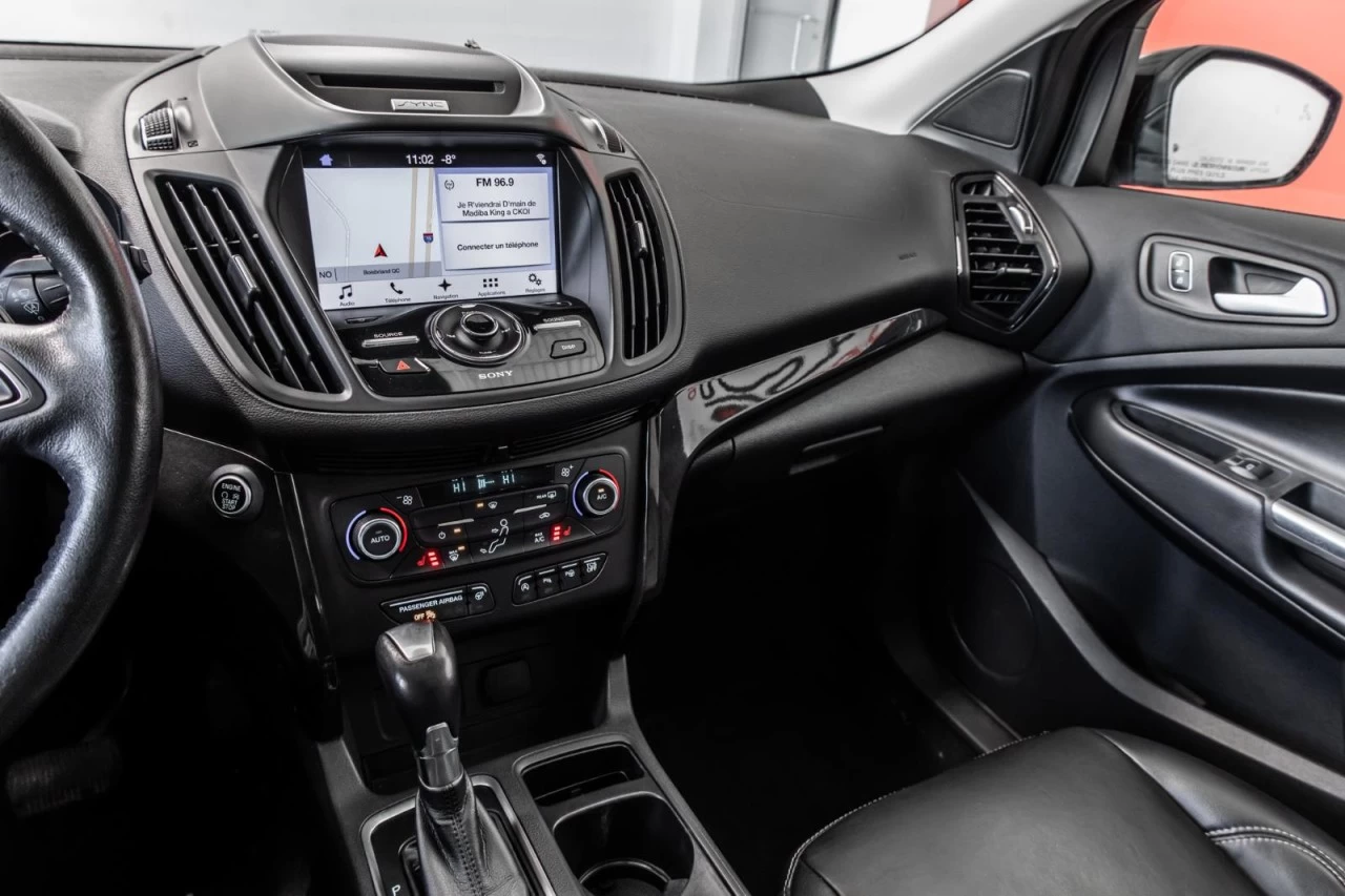 2017 Ford Escape Titanium 4WD+NAVI+TOIT.PANO+CUIR+SIEGES.CHAUFFANTS Image principale
