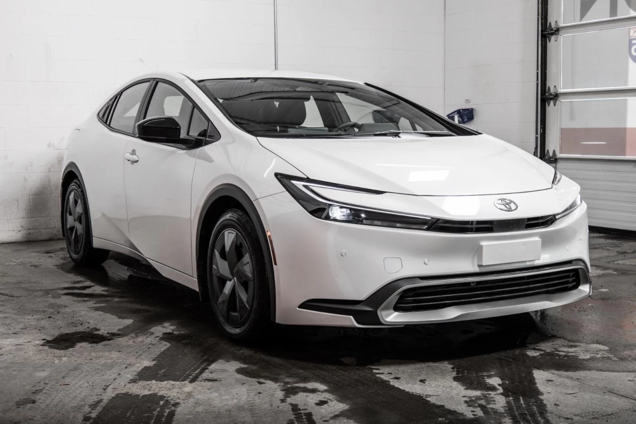 2024 Toyota Prius Prime SE MAGS+SIEGES.CHAUFF+BLUETOOTH+CAM.RECUL+CARPLAY Image principale