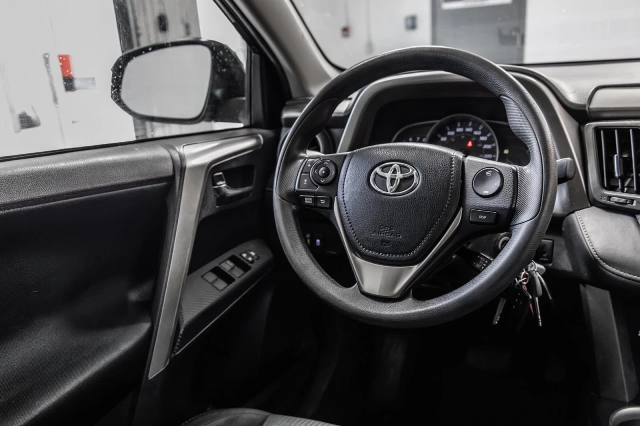 2014 Toyota RAV4 2x4 XLE Garantie 1 AN Image principale
