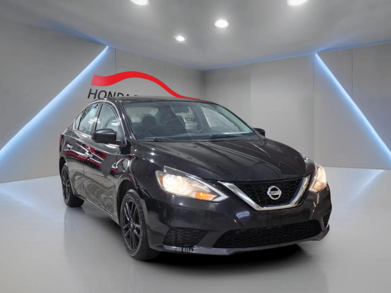 2016 Nissan Sentra 4dr Sdn CVT SV Main Image