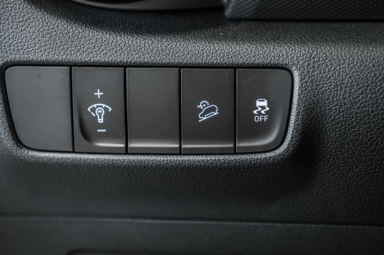 2023 Hyundai Kona Preferred AWD+VOLANT/SIEGES.CHAUFF+CARPLAY Main Image