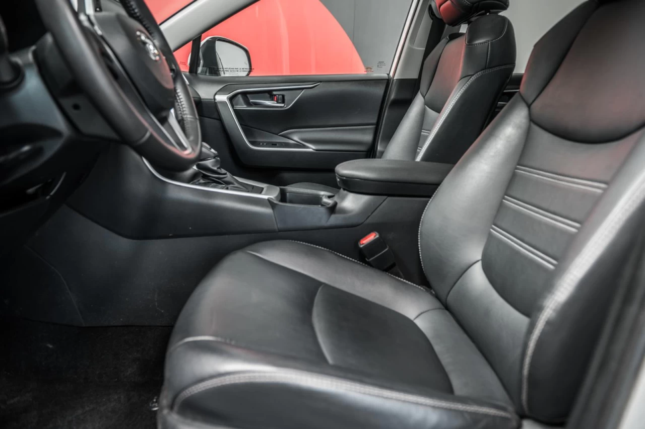 2021 Toyota RAV4 XLE AWD+TOIT.OUVRANT+VOLANT/SIEGES.CHAUFFANTS Image principale
