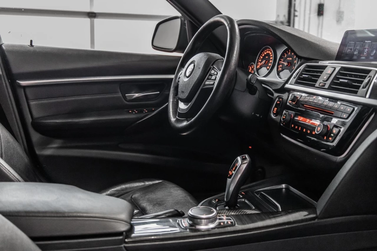 2017 BMW 3 Series 330i xDrive AWD+NAVI+TOIT.OUVRANT+CUIR+BLUETOOTH Main Image