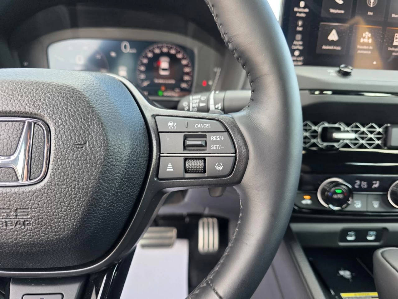 2025 Honda Accord Hybrid Sport-L eCVT Hybrid Sedan Image principale