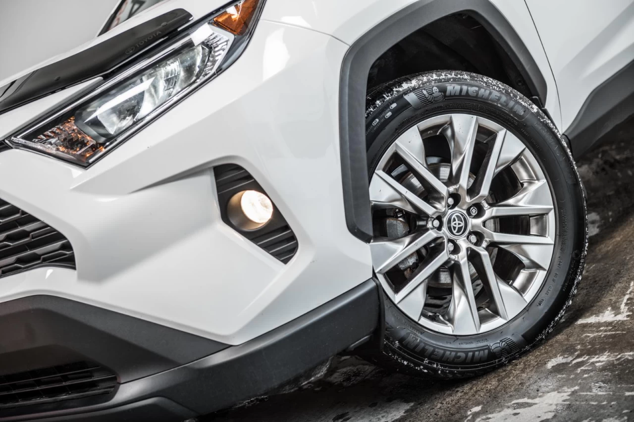 2021 Toyota RAV4 XLE AWD+TOIT.OUVRANT+VOLANT/SIEGES.CHAUFFANTS Image principale