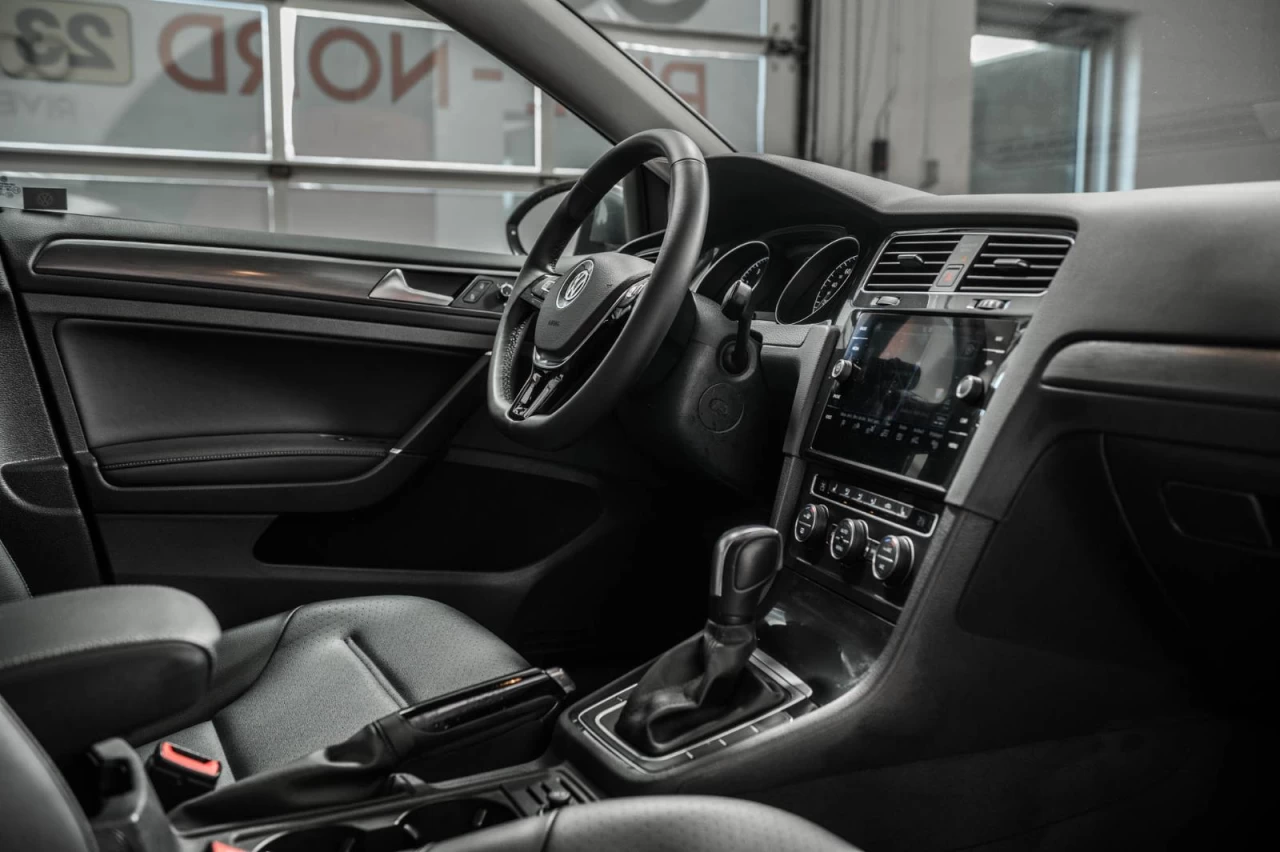 2020 Volkswagen Golf Highline 4MOTION+NAVI+TOIT.PANO+CUIR+SIEGES.CHAUFF Main Image